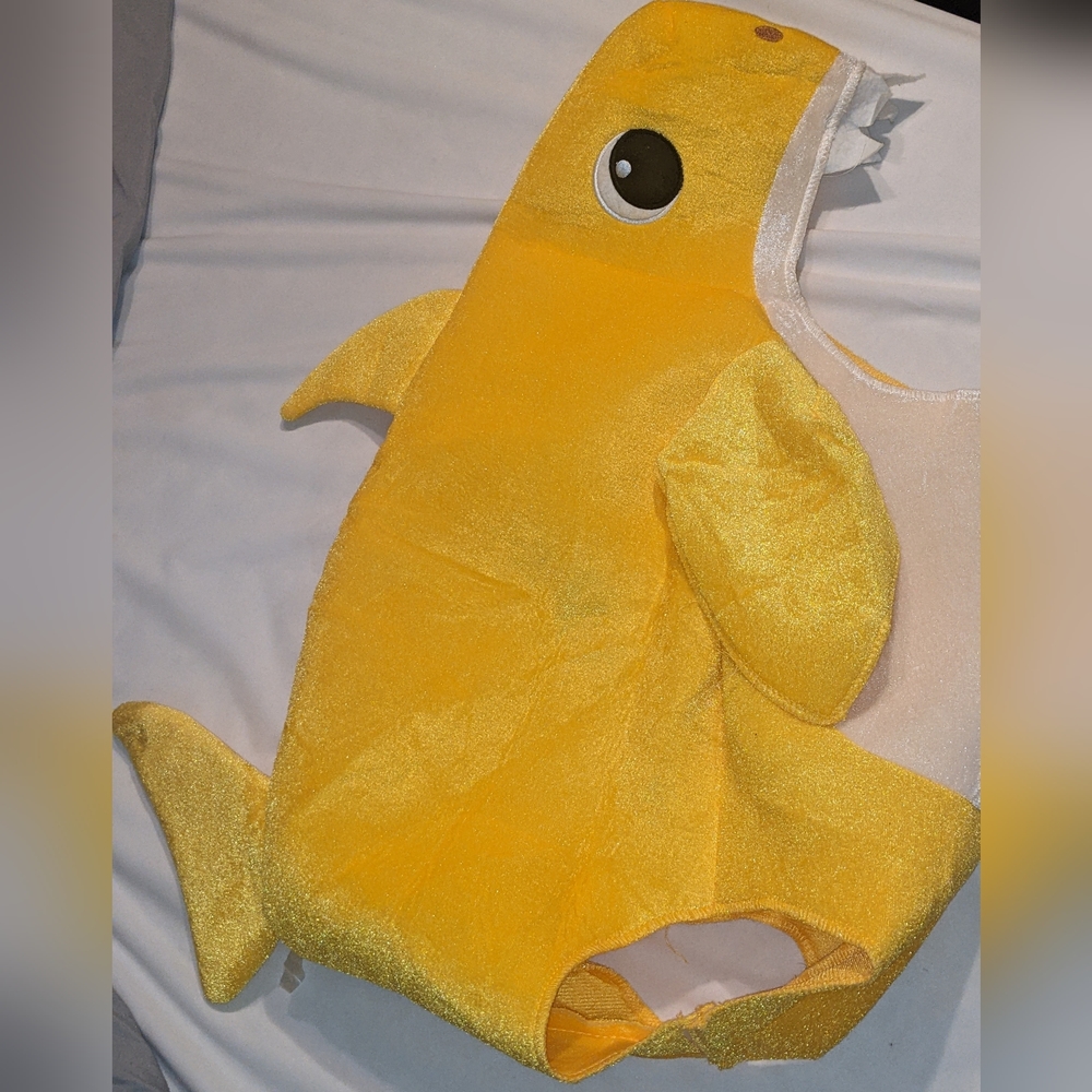 Baby shark costume